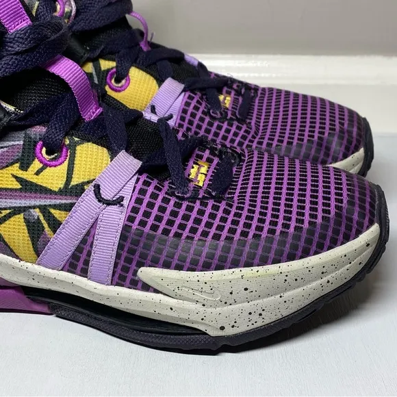 Nike Lebron Witness 7 SE GS Lakers Graffiti Sneakers Size 7Y Shoes - FD0209-001
