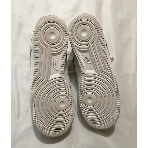 Nike Men’s Air Force 1 ‘07 Shoes Size 11.5, White