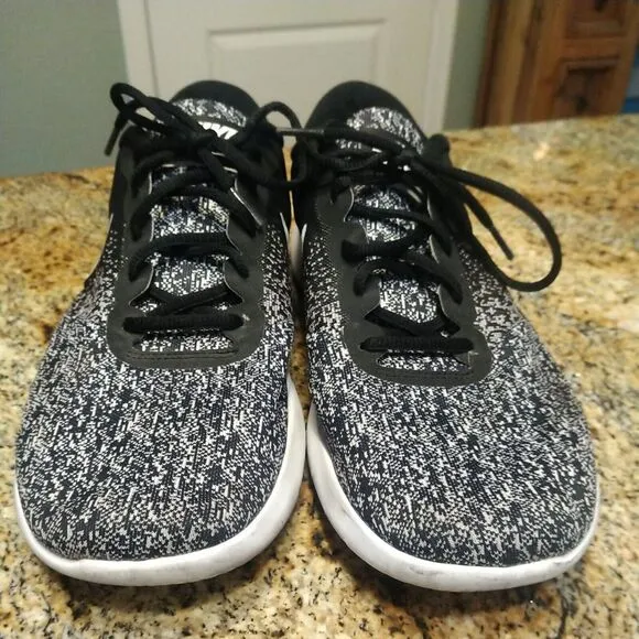 Nike Mens Flex Oreo 908983-001 Black White Running Shoes Sneakers US 11.5