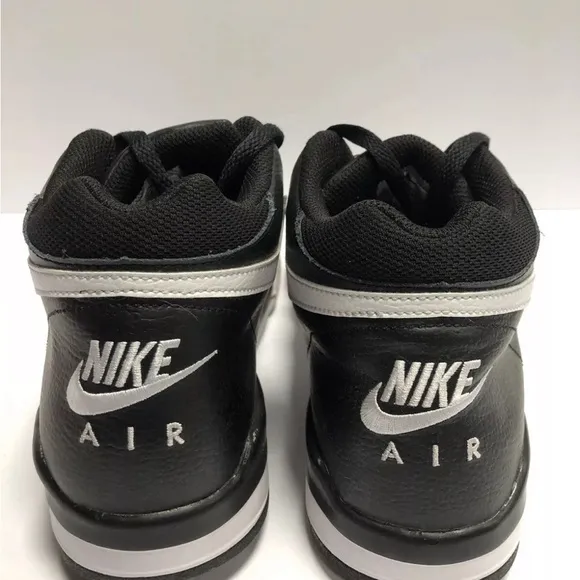 Nike Men’s Flight Legacy, Black/White Basketball Shoes, Size 9 M