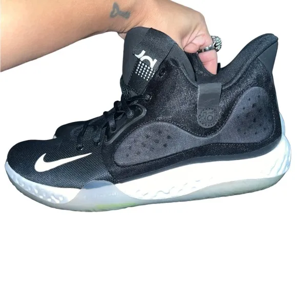 Nike Mens KD Trey 5 VII black sneakers