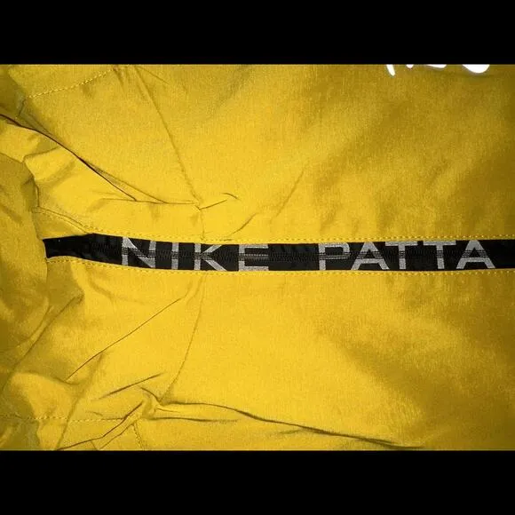 Nike Men’s Patta Running Team Full-Zip Saffron Quartz Jacket