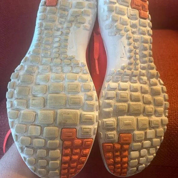 Nike Men’s Pink Sneakers EUC
