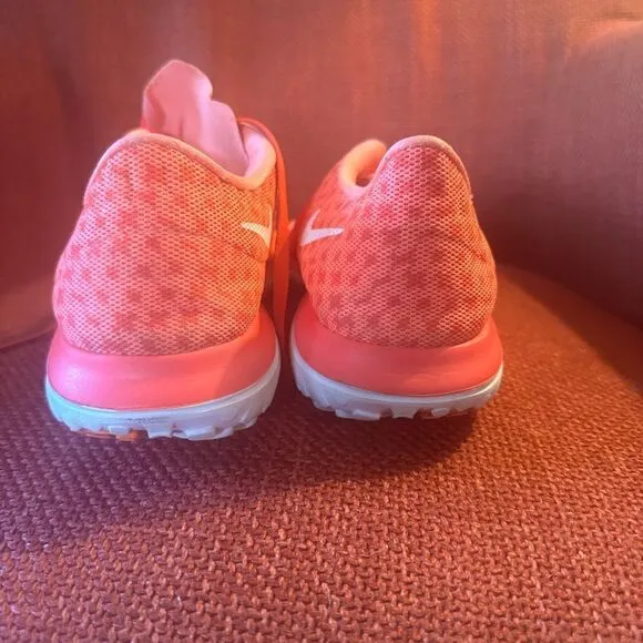 Nike Men’s Pink Sneakers EUC