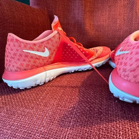 Nike Men’s Pink Sneakers EUC
