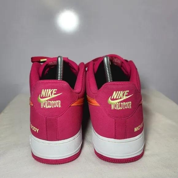 Nike Men's Size 11.5 Air Force 1's 07's LV8 sneakers.