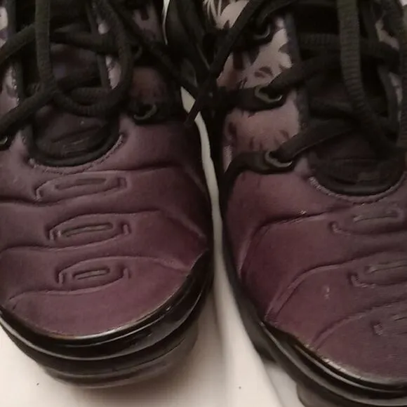 Nike Men's Size 8 Air Vapormax Plus Black/Purple Sneakers. Activewear,Athleisure