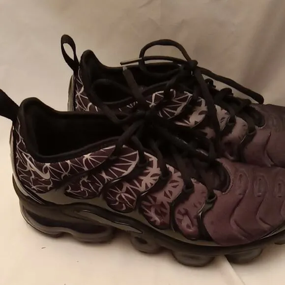 Nike Men's Size 8 Air Vapormax Plus Black/Purple Sneakers. Activewear,Athleisure