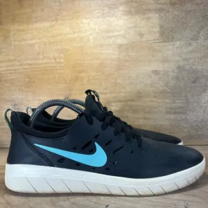 Nike Nyjah Free SB Mens Size 8.5 Slip On Shoes Sneakers Black Tropical Twist