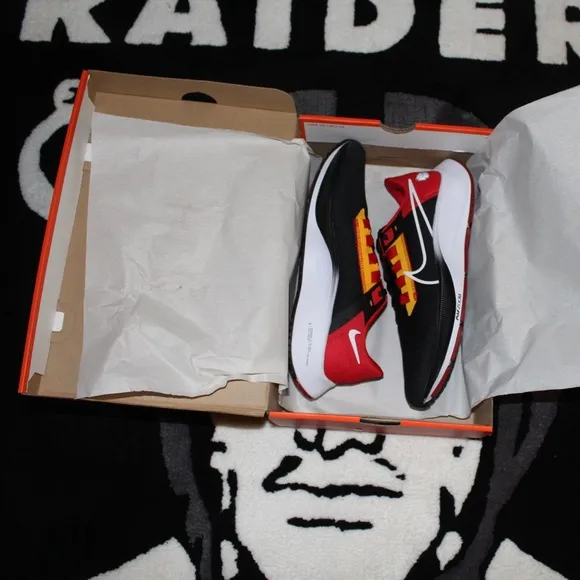 Nike Pegasus 38 (NFL Kansas City Chiefs) Men's Running Shoes