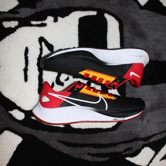 Nike Pegasus 38 (NFL Kansas City Chiefs) Men's Running Shoes