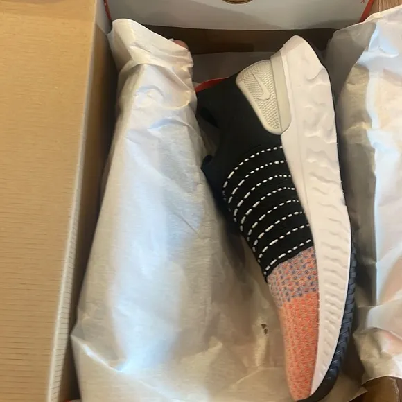 Nike React Phantom Run FK 2