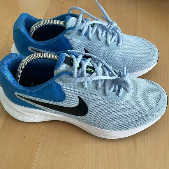 Nike Revolution 7 Running Shoes Men’s 8 NWOT