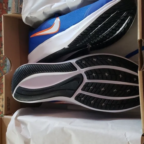 NIKE Star RunnerGirls Sneakers size 6Y