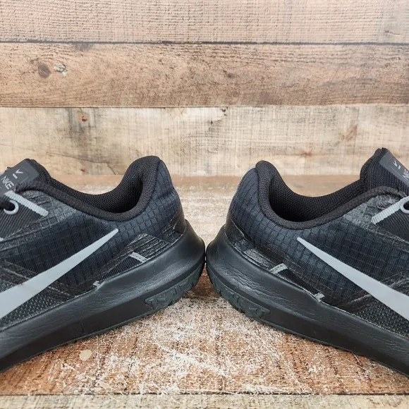 Nike Varsity Compete TR 3 Men's Size 9 Dark Smoke Athletic Running Sneaker Shoes