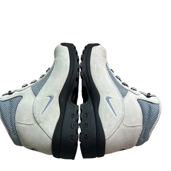 Nike Vintage Women’s ACG Size 8.5 Hiking Boots