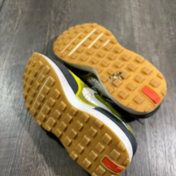 NIKE Waffle One Boys Sneakers