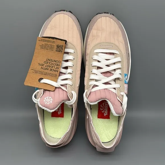 Nike Waffle One Next Nature Pink Running Shoes DO4661-211 Women's Sz 8.5 NEW!