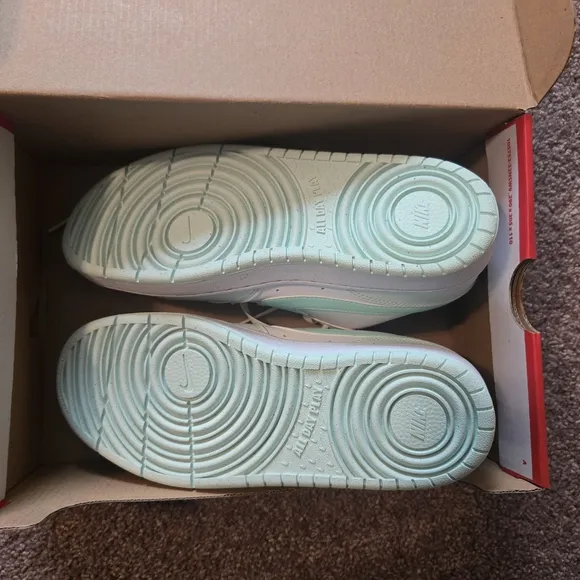 Nike White and Mint Green Sneakers
