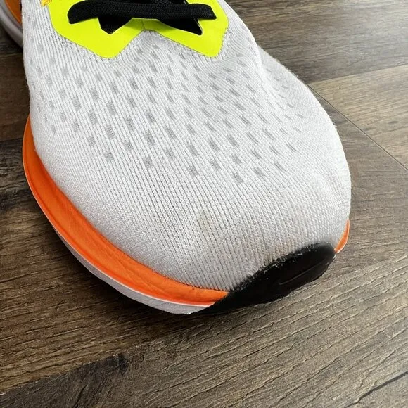 Nike Winflo 10 Sz 12 Mens White Volt Laser Orange Running Shoes