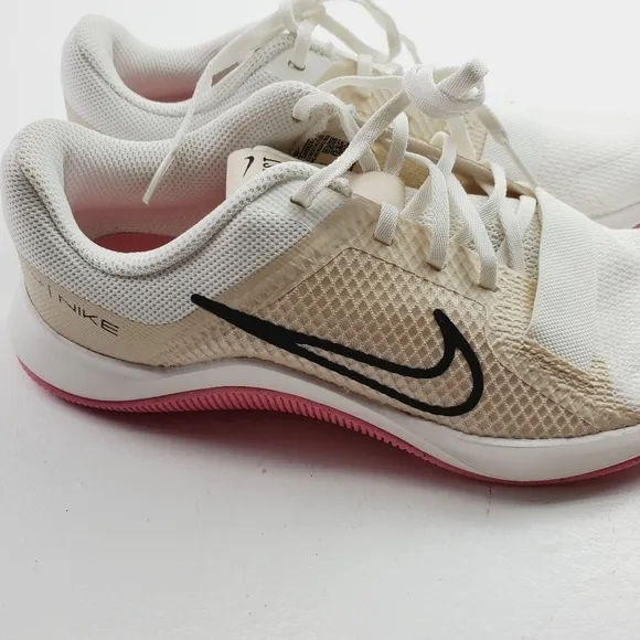 Nike women running shoes size 8.5 white and pink