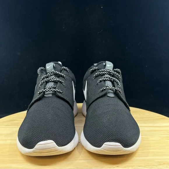Nike Womens Roshe One 844994-002 Black Running Shoes Sneakers Size 8.5