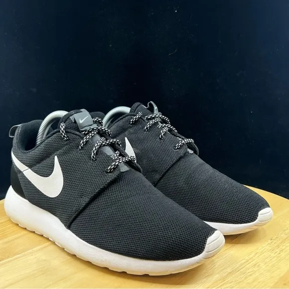 Nike Womens Roshe One 844994-002 Black Running Shoes Sneakers Size 8.5