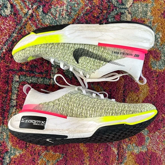 Nike | Women's ‘White Volt Hyper Pink’ ZoomX Invincible Run Flyknit3 sneaker 8.5