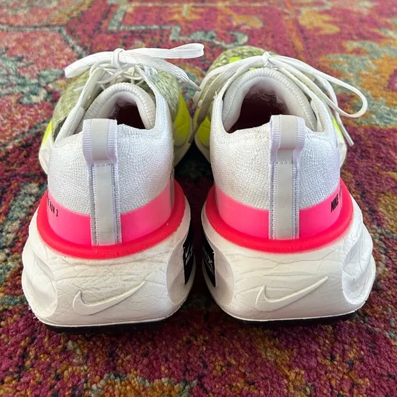 Nike | Women's ‘White Volt Hyper Pink’ ZoomX Invincible Run Flyknit3 sneaker 8.5