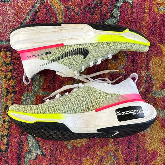 Nike | Women's ‘White Volt Hyper Pink’ ZoomX Invincible Run Flyknit3 sneaker 8.5