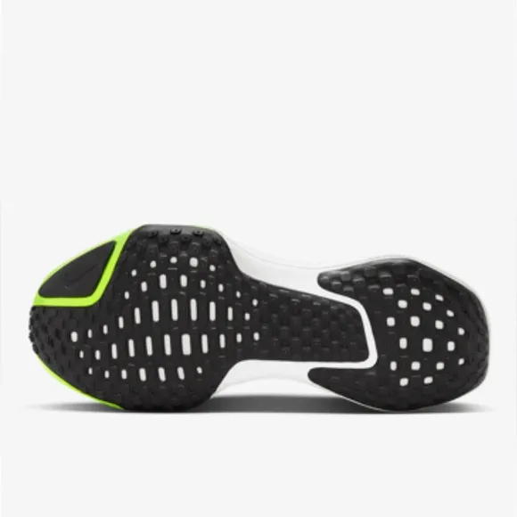 Nike | Women's ‘White Volt Hyper Pink’ ZoomX Invincible Run Flyknit3 sneaker 8.5