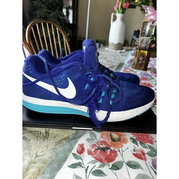 NIKE ZOOM VOMERO 11 Mens Size 13 Low Top Sneakers 818099-404 Blue