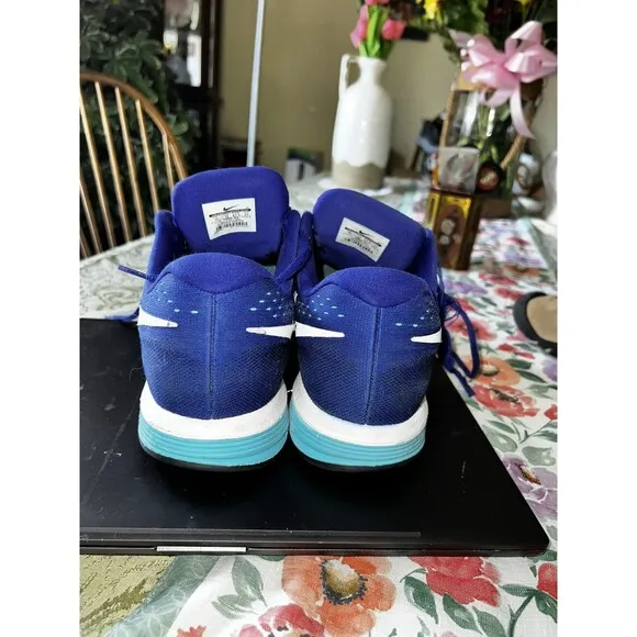 NIKE ZOOM VOMERO 11 Mens Size 13 Low Top Sneakers 818099-404 Blue