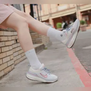 Nike ZoomX Invincible Run 3 FK Running Shoes White Blue Pink Women’s 9.5