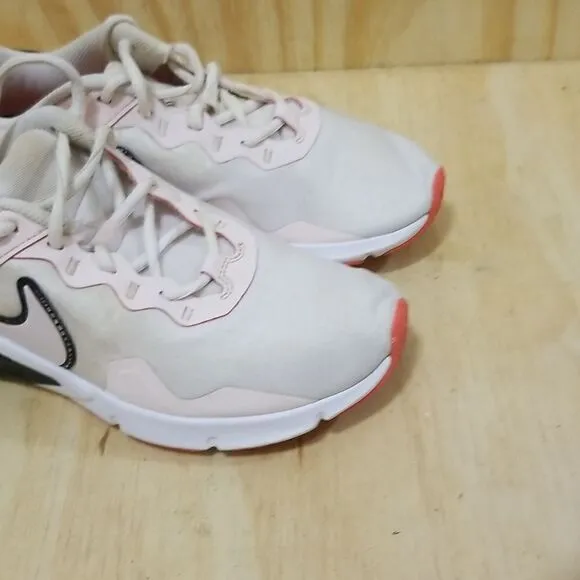 NIKE Womens Legend Essential 2 Shoes Sneakers Running sz 8