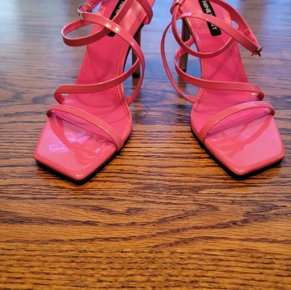 Nine West Tilas Neon Hot Pink Patent Leather Square Strappy Sandal Heels Shoes