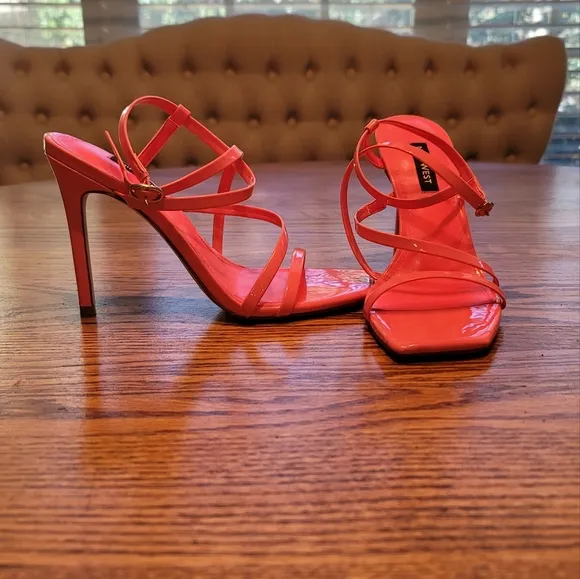 Nine West Tilas Neon Hot Pink Patent Leather Square Strappy Sandal Heels Shoes