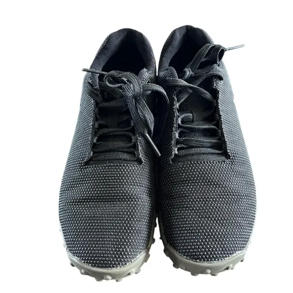 No bull running shoes black and green size 8.5