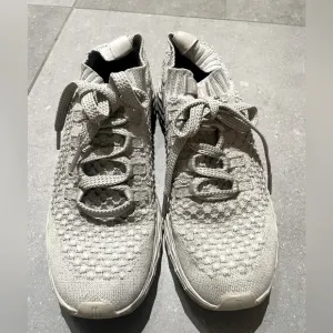 NOBULL Tennis Shoes