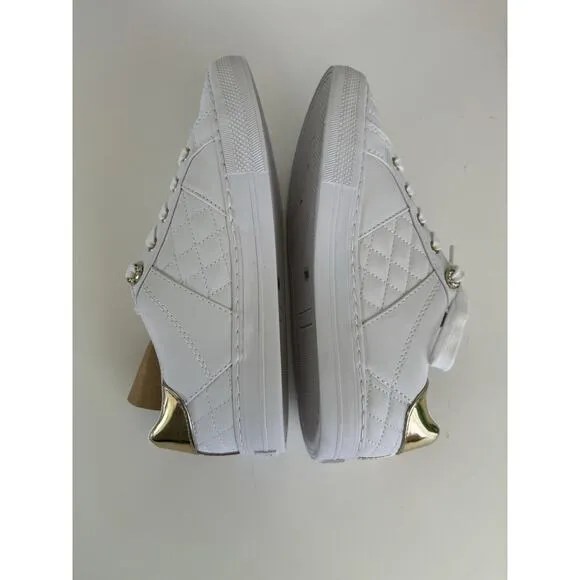 NWB Guess Loven White Casual Lace Up Sneakers Women’s Size 7.5