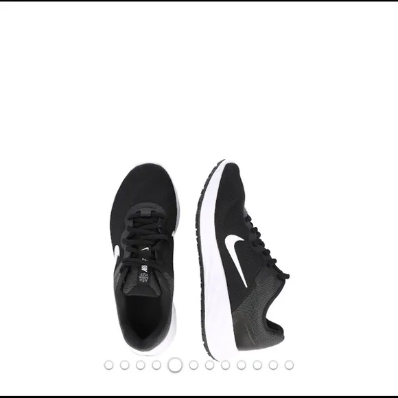 NWB Nike Revolution 6 Running Shoes