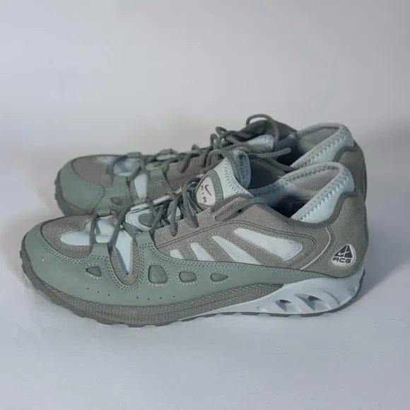 NWOB Nike ACG Air Exploraid Men's Shoes