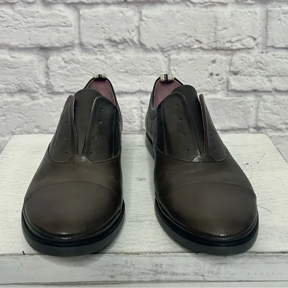 NWOB Pikolinos Pyrgos Laceless Oxford Leather Slip On Shoes