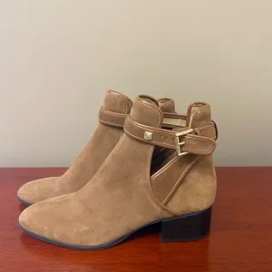 NWOT MICHAEL by Michael Kors suede ankle boots