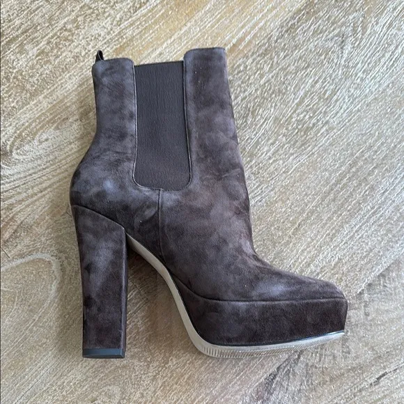 NWOT Paige Brown Suede Ankle Boots 8.5