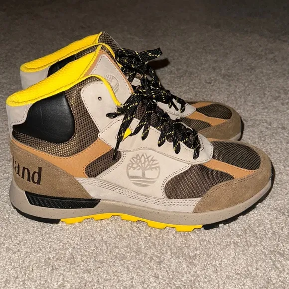 NWOT Timberland Color-block Hiking Boots