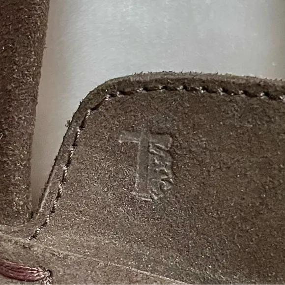 NWOT Tod's Brown Suede Rubber Sole City Gommino Italian Driving Shoes Casual