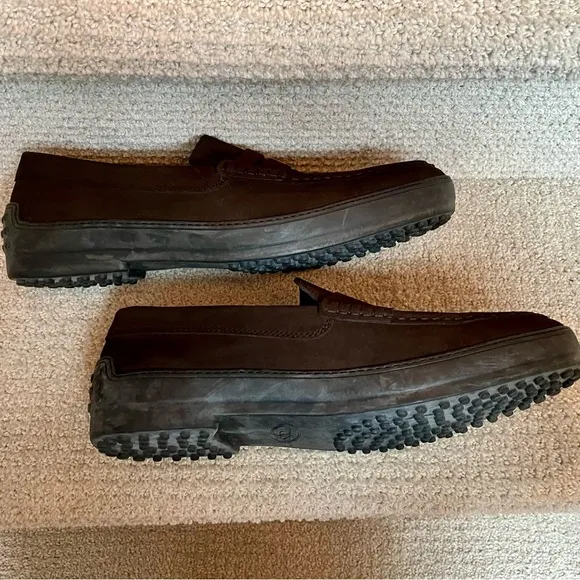 NWOT Tod's Brown Suede Rubber Sole City Gommino Italian Driving Shoes Casual