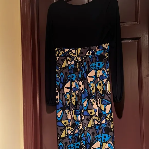 NWOT Trina Turk 100% Silk Long Volume Sleeve Geometric Butterfly Printed Dress