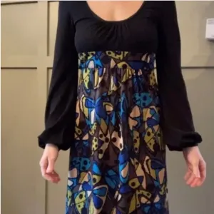 NWOT Trina Turk 100% Silk Long Volume Sleeve Geometric Butterfly Printed Dress